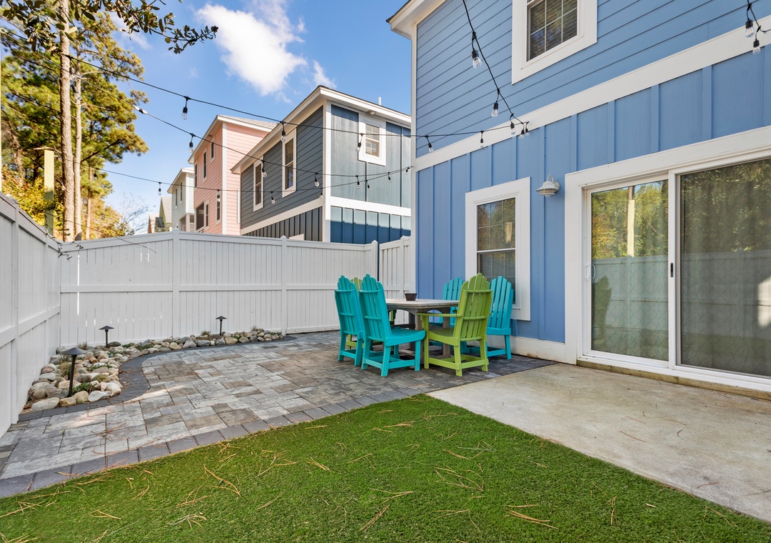 BB1317 | Fenced Backyard w/ Patio