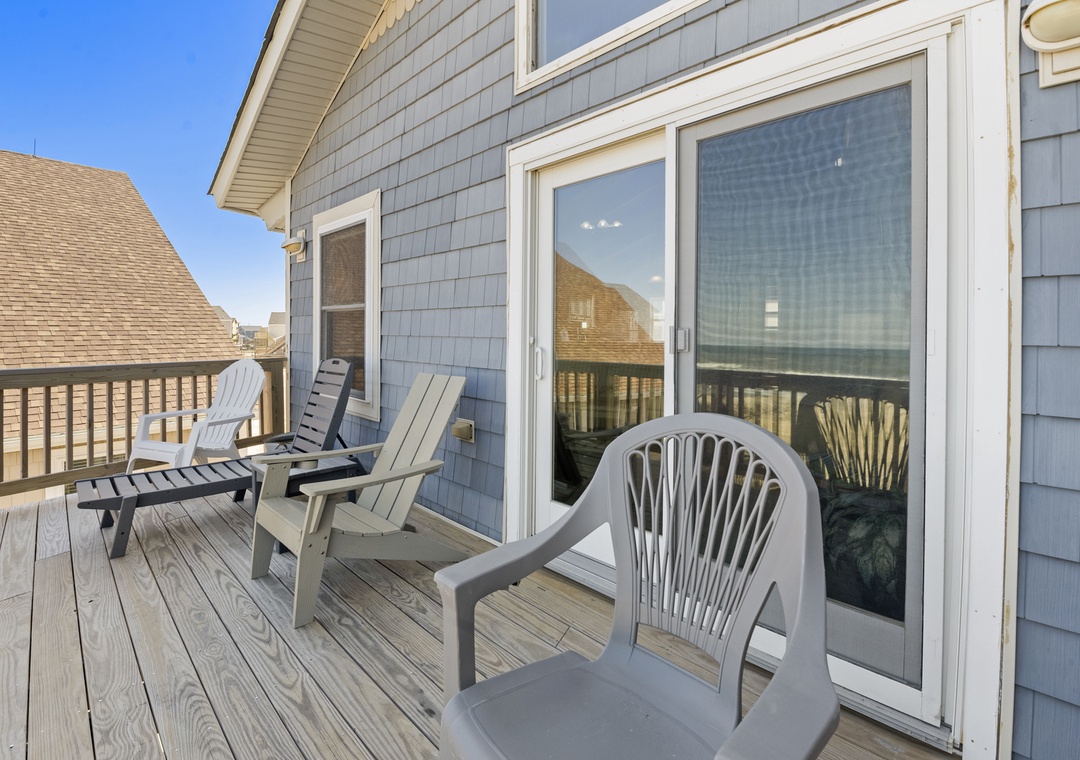 SN22L: For The Good Times | Top Level Sun Deck