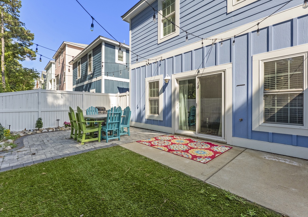 BB1317 | Fenced Backyard w/ Patio