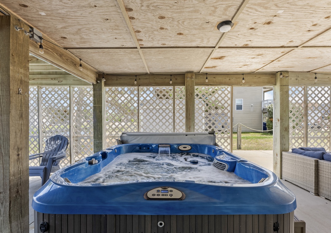 NHCA121: Lagoon Escape | Ground Level with Hot Tub