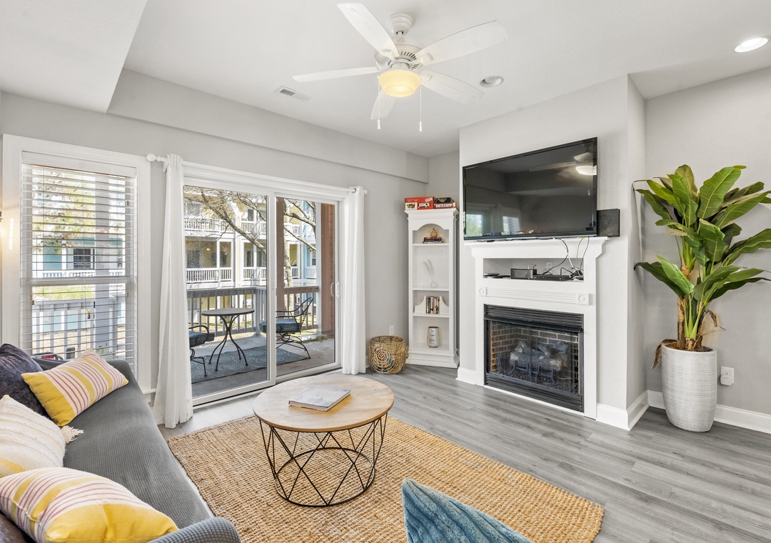 BB308A: Just Peachy | Level 2 Living Area