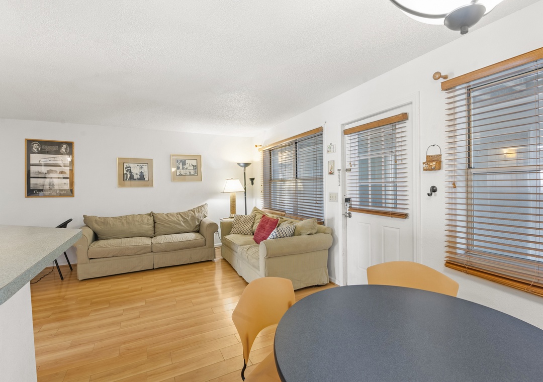 *KDS011: Outer Banks Escape