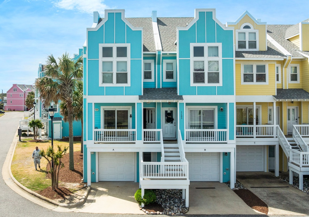 BB303A: Bermuda Bay 303A | Front Exterior