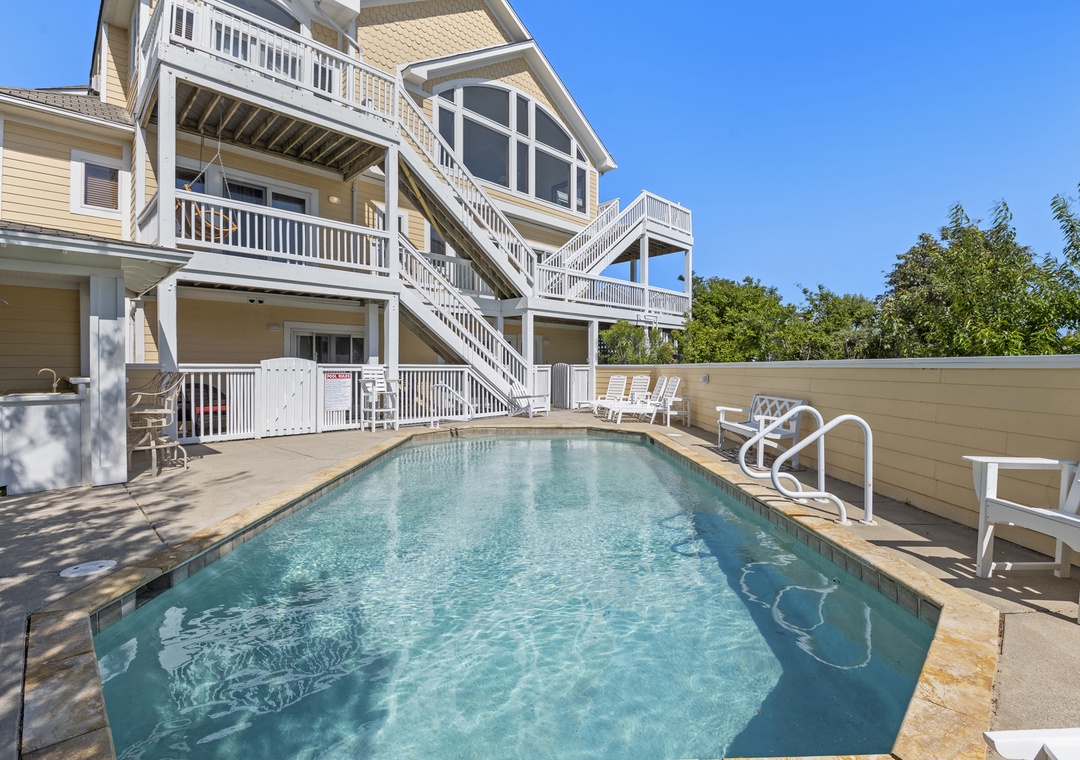 CC194: Agapé | Ground Level Private Pool Area