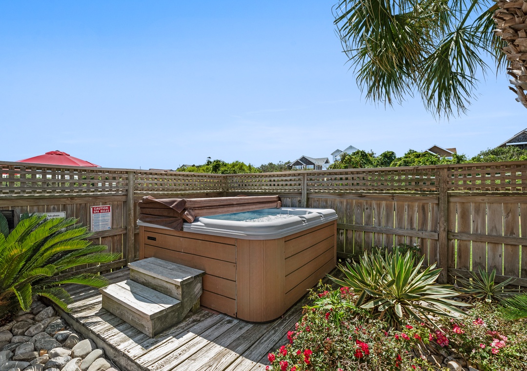 JR2304-Happy-Dog-Days-Pool-Area-Hot-Tub