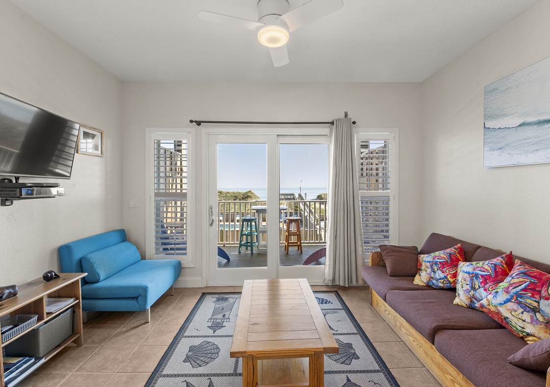 HIHA01: Reel Life | Living Area