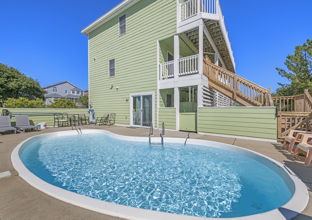 CP90: Whatcha Dune | Pool Area
