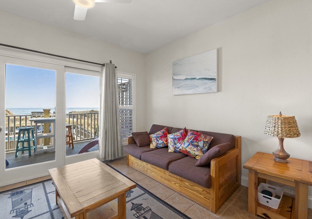 HIHA01: Reel Life | Living Area