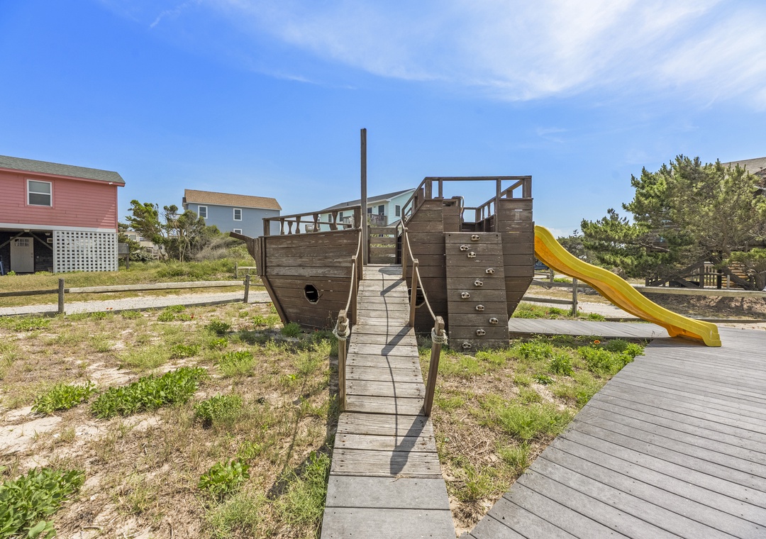 SN0823B: Sammy's Sandbox | Outdoor Playground