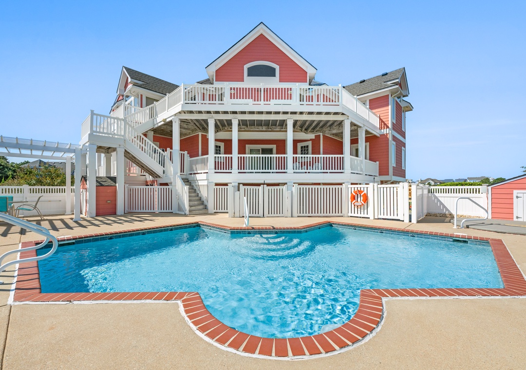 CC228: Sea It All | Private Pool Area