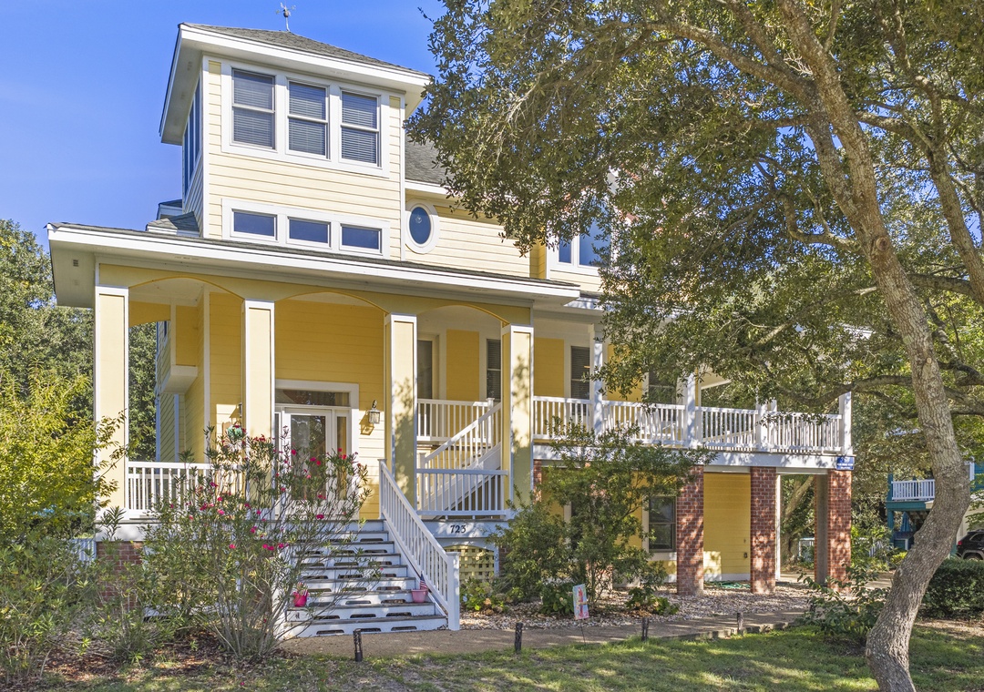 CC298: Parrothead Manor