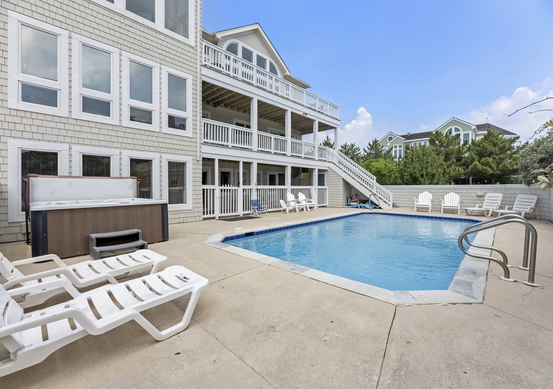 BU77: After Dune Delight | Pool Area