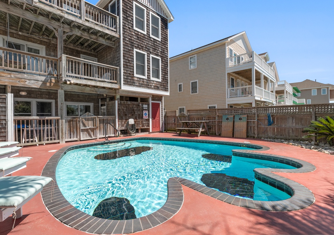JR2304-Happy-Dog-Days-Pool-Area