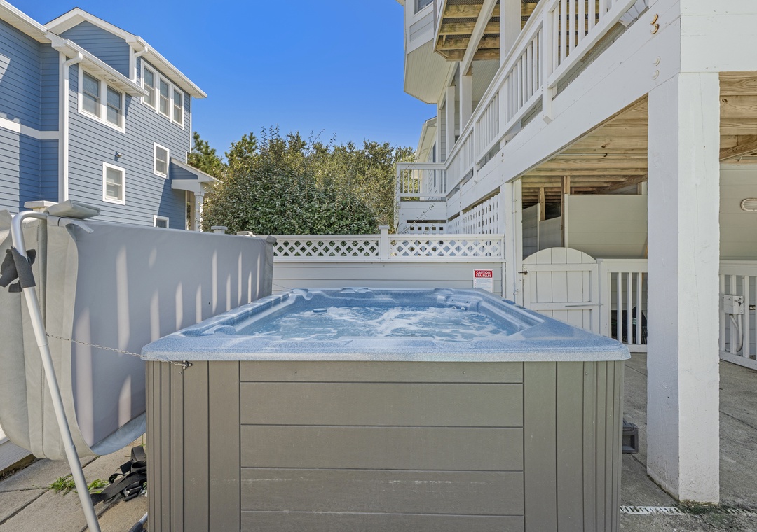 Sun King | Hot Tub