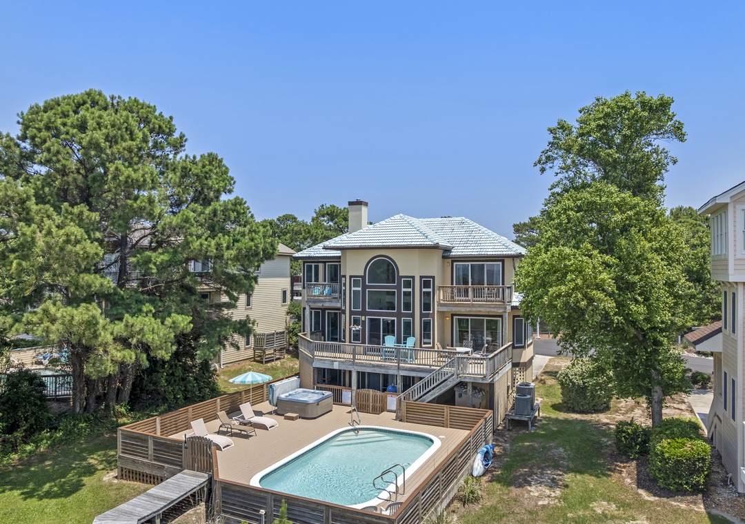 M872: Sound of Peace | Back Exterior w/ Private Pool