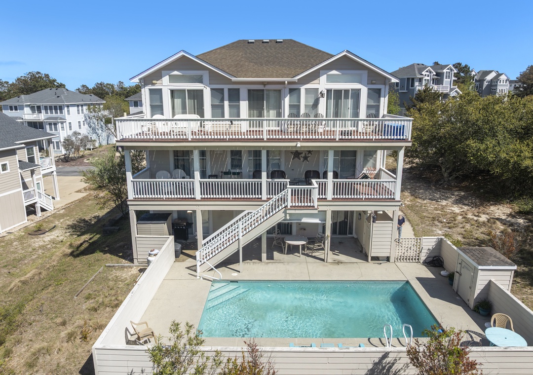 * M844: Seas the Moment | Photo 1