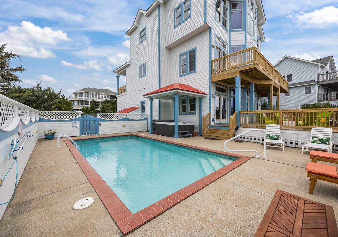 HIAV11: Tangerine Dream | Private Pool Area