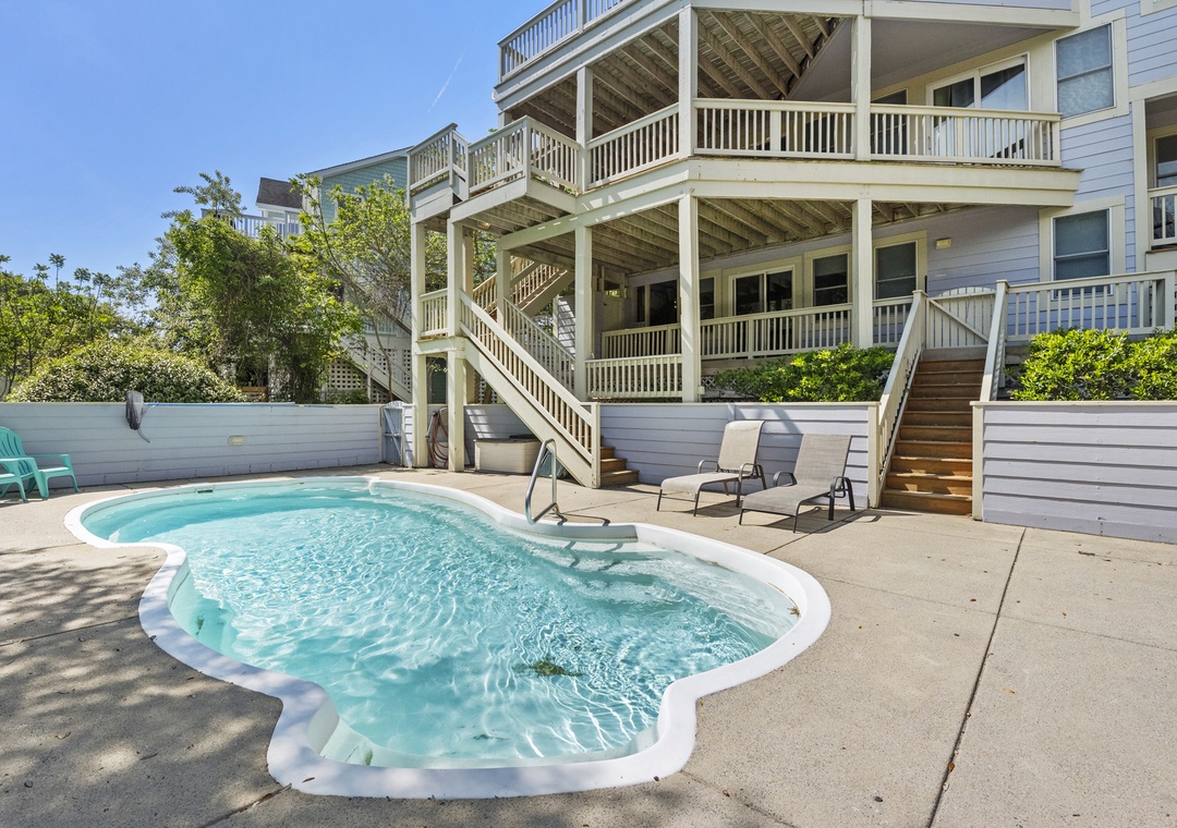 DU226: Old KenDucky Home | Exterior | Private Pool Area