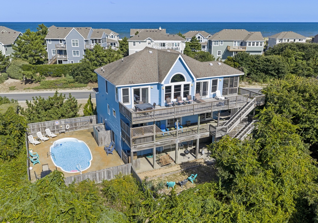 VOH26: Summer Delight | Aerial Back Exterior