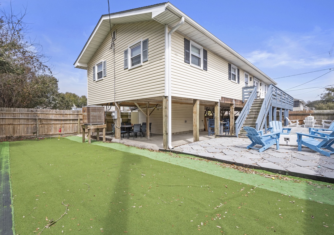 KDN9604: Good Times Wright Place | Fenced Yard w/ Private Putting Green