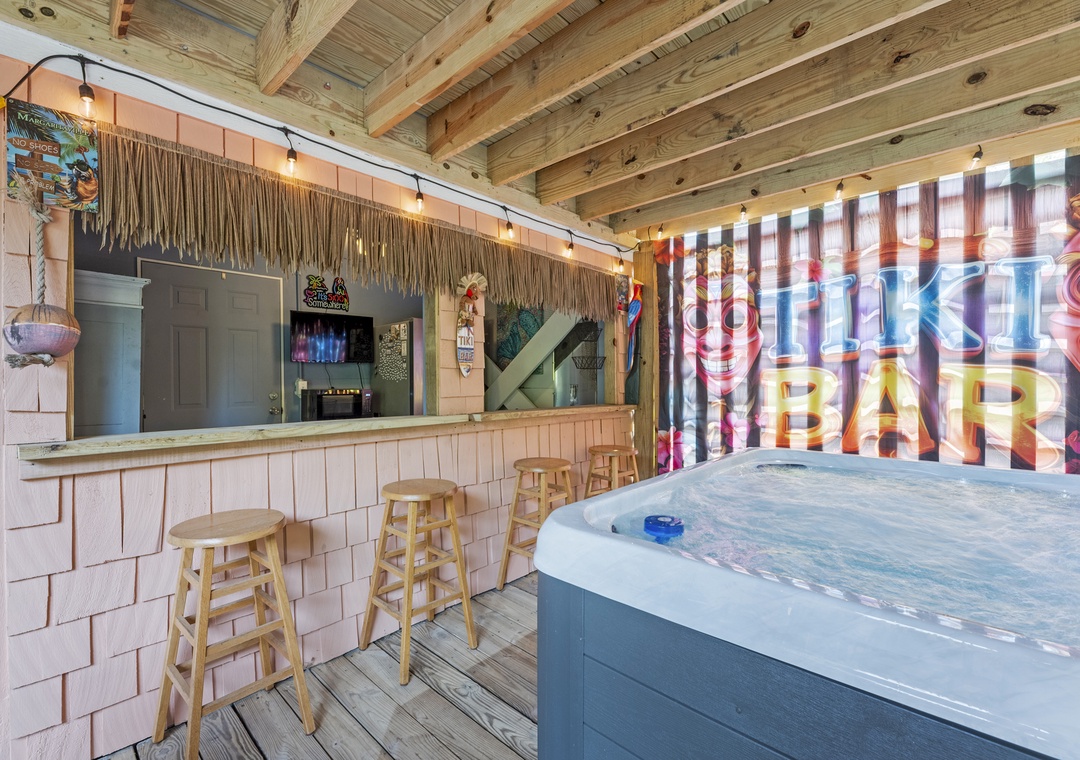 OSI17: Pirate Willy's | Hot Tub
