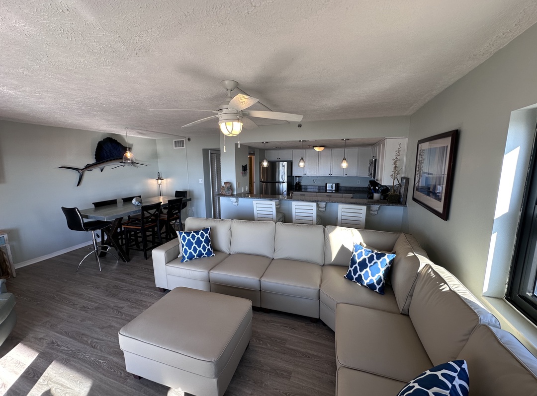 Ocean Breeze West 201