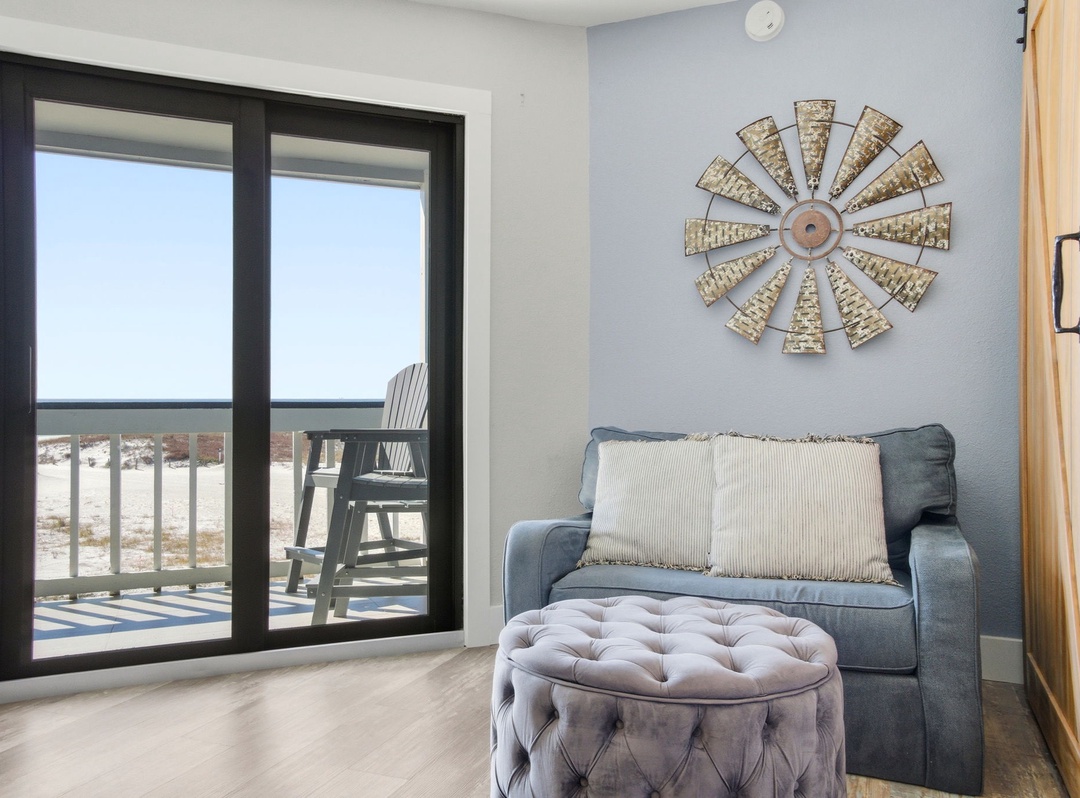 Regatta Condominiums 201A