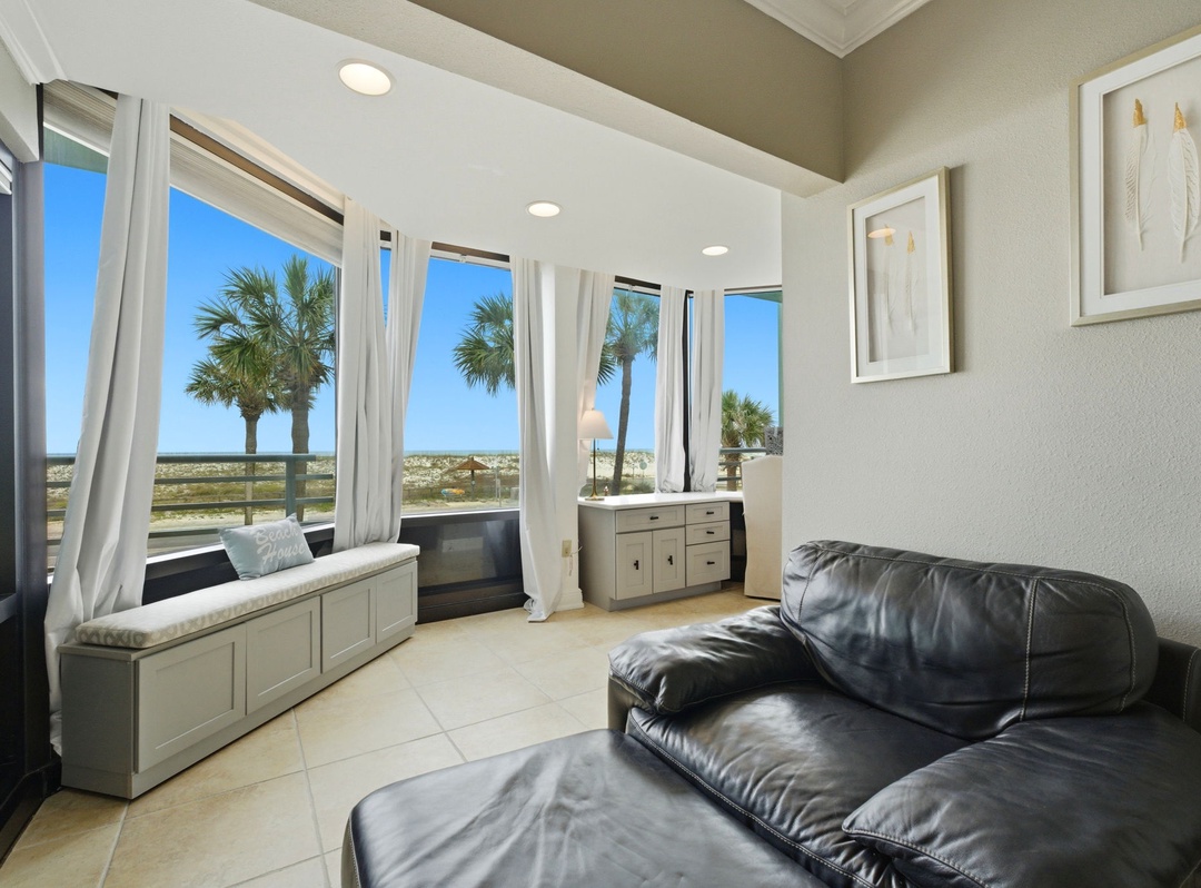 Palm Beach Club 118
