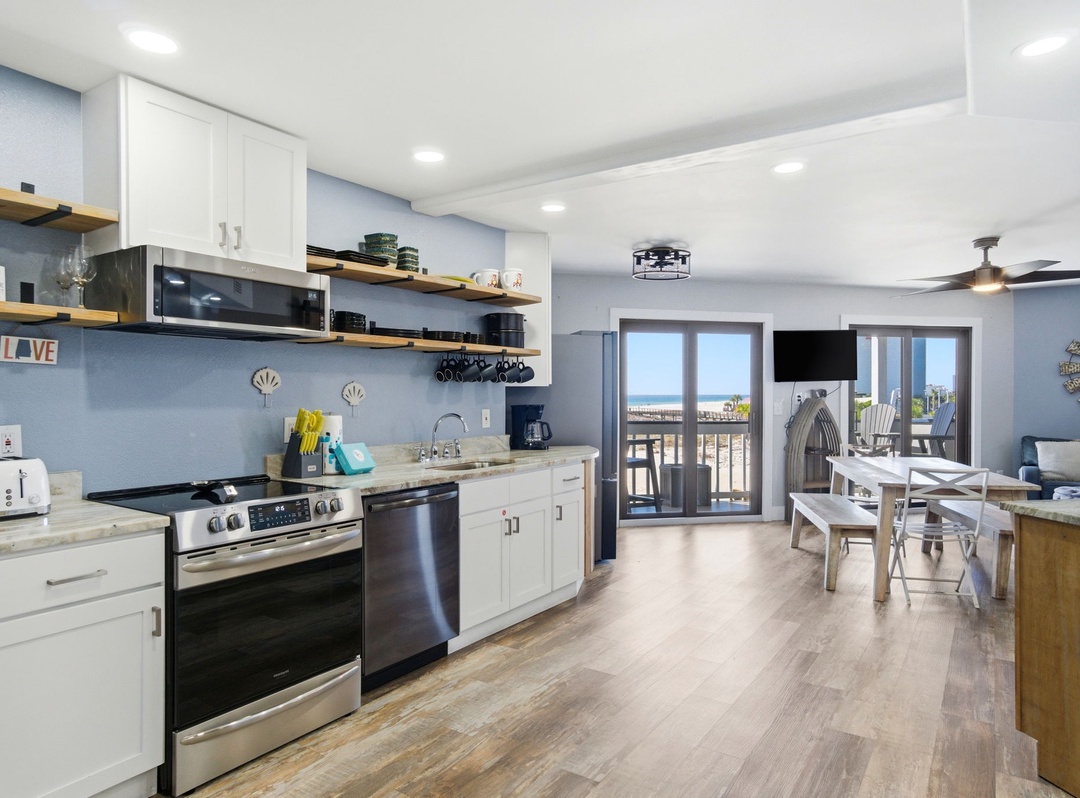 Regatta Condominiums 201A