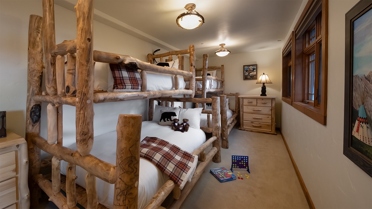 See Me Lodge bunk room
