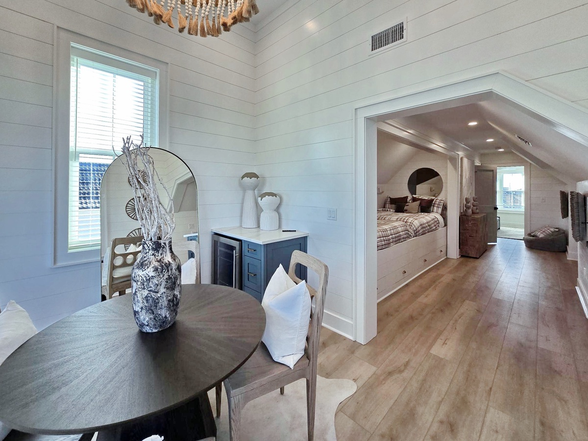 Your cozy dining retreat.