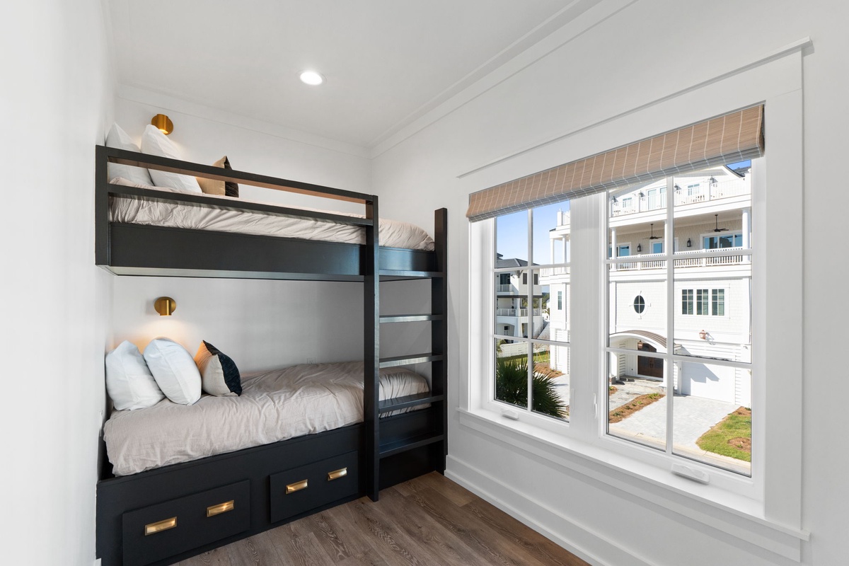 46-web-or-mls-FDP00570