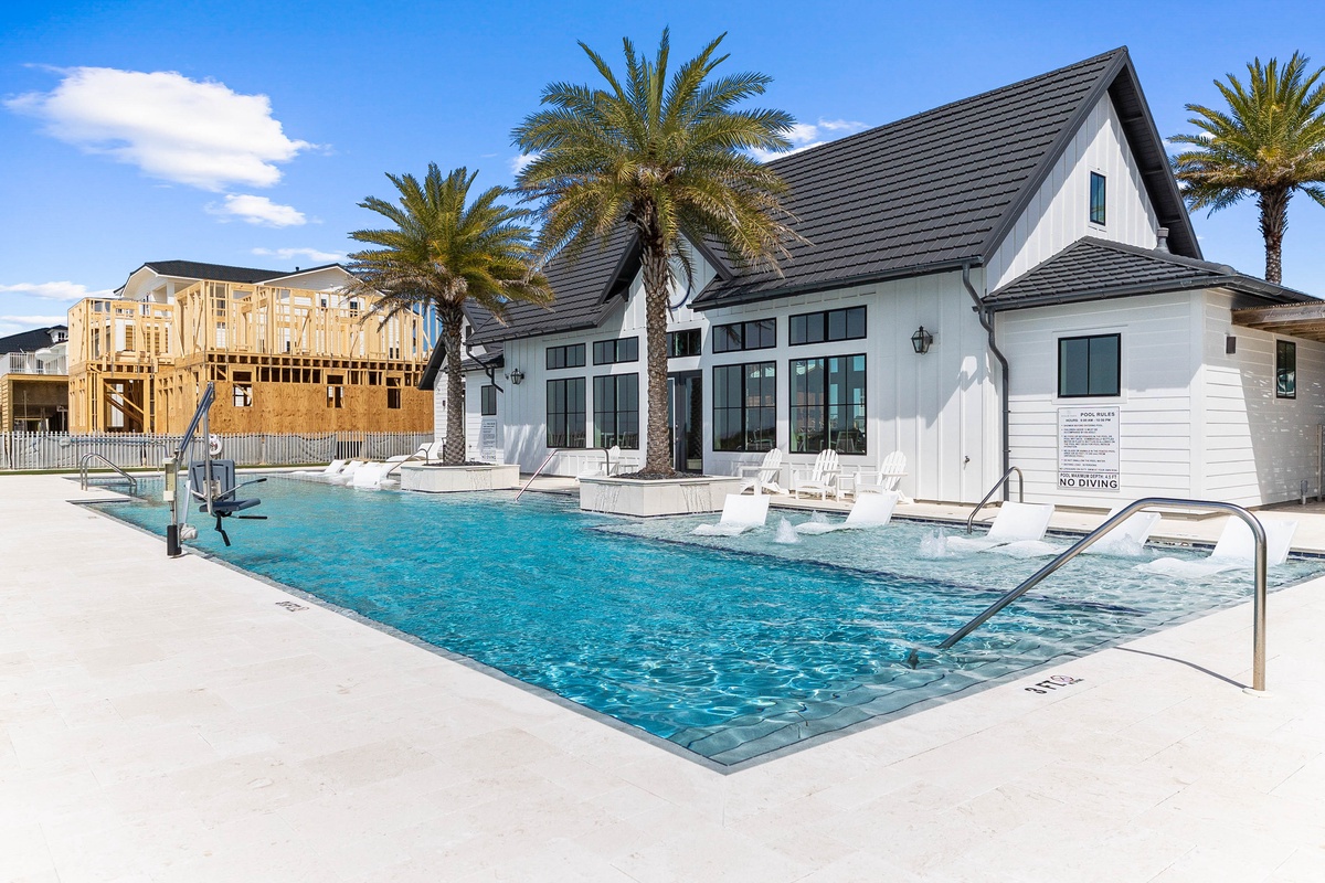 Sugar Sands Community Club House Pool