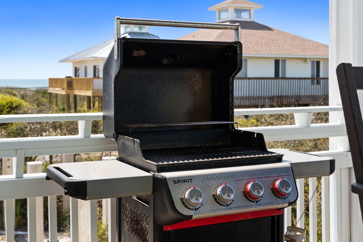 Fire up this premium grill on your private deck and savor outdoor dining with stunning coastal views.