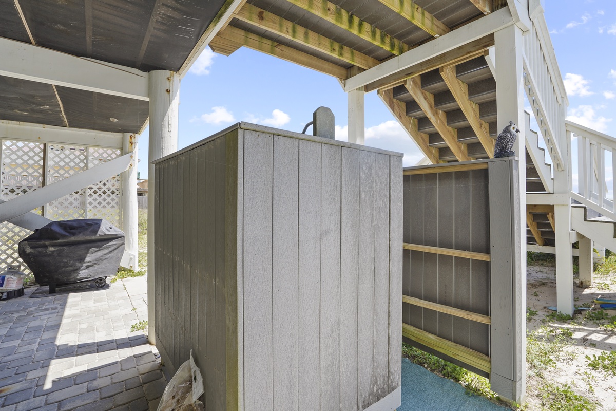 Outdoor Shower Stall