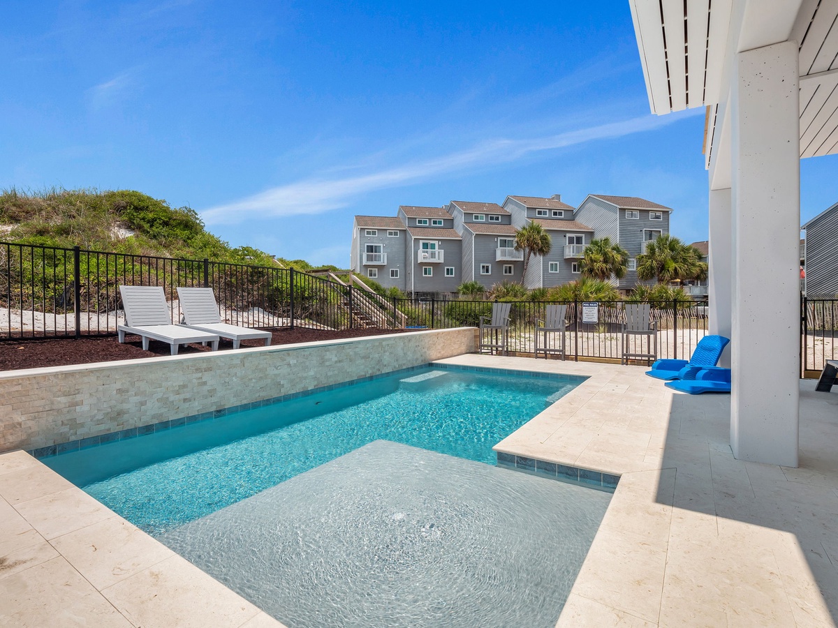 19-web-or-mls-P4722902