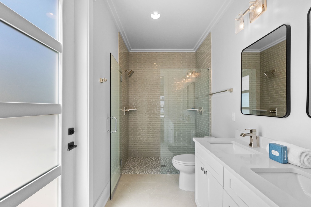 24-web-or-mls-FDP07068