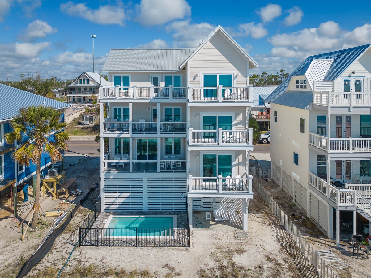 Marg O Lago Cape and Coast-6