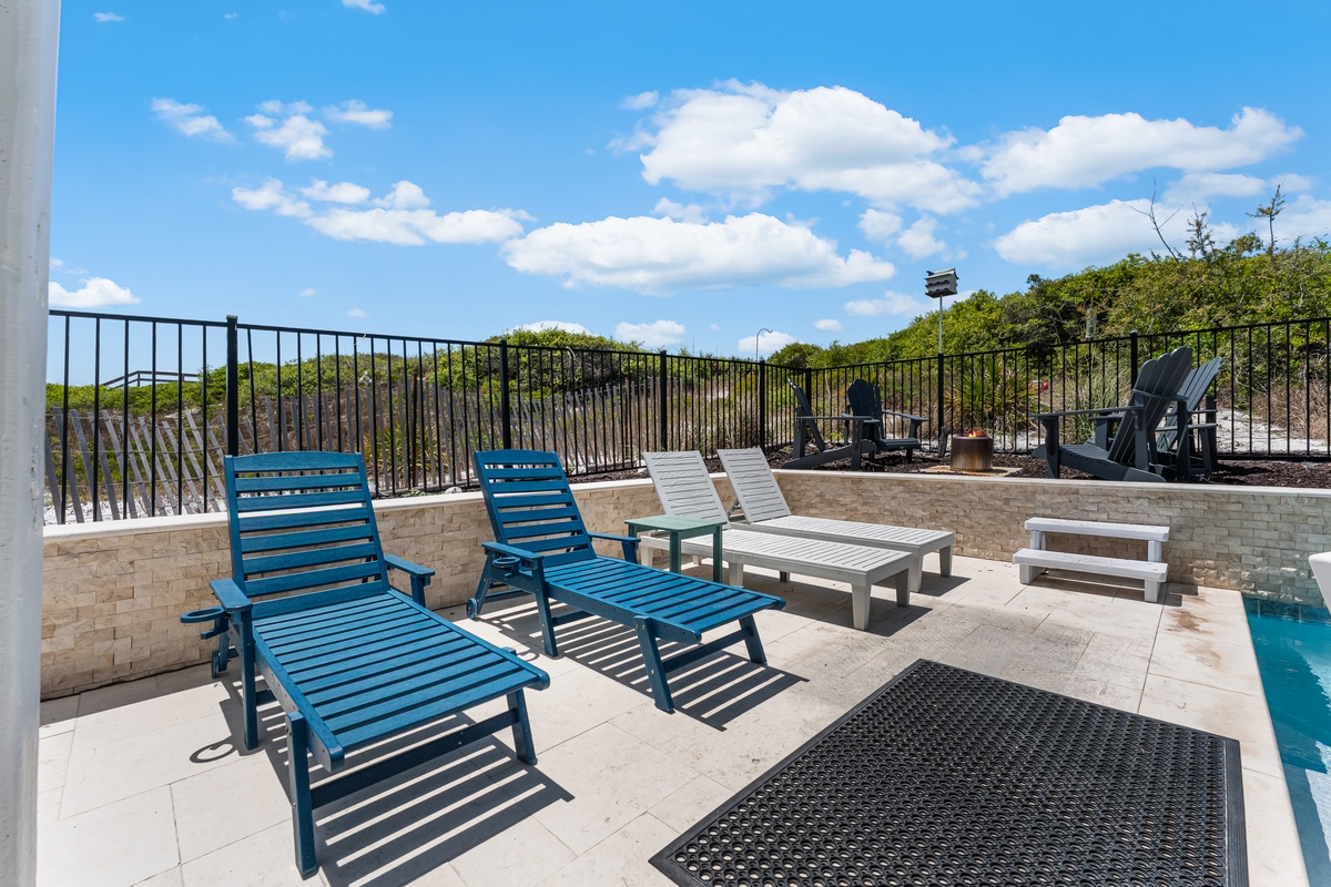 Relax on your private terrace with comfortable loungers, where you can soak up the sun and enjoy peaceful views.