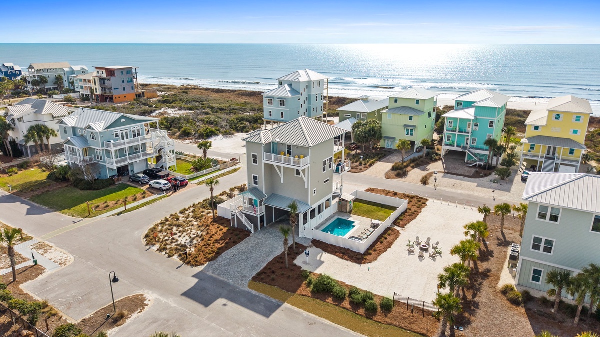Beachfront vacation homes with pool create the perfect coastal retreat setting.
