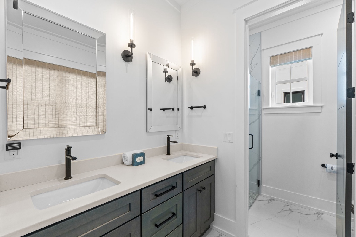 23-web-or-mls-FDP04276