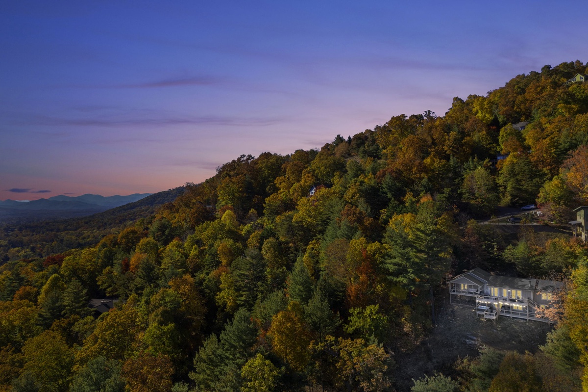 Twilight at Hillside Hideaway