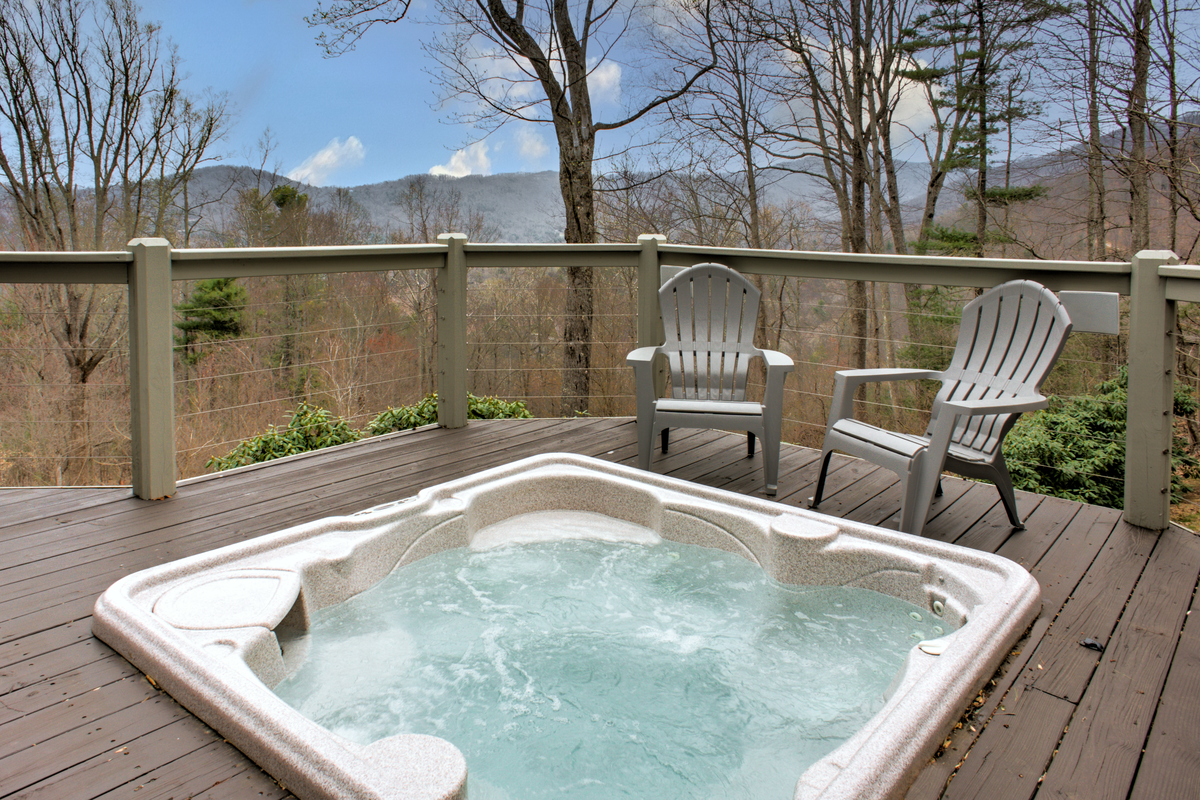 Hot Tub with Mountain Views