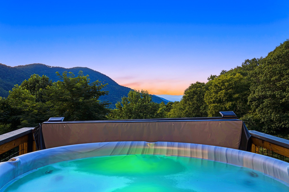 Relax In the Hot Tub With Stunning Mountain Views