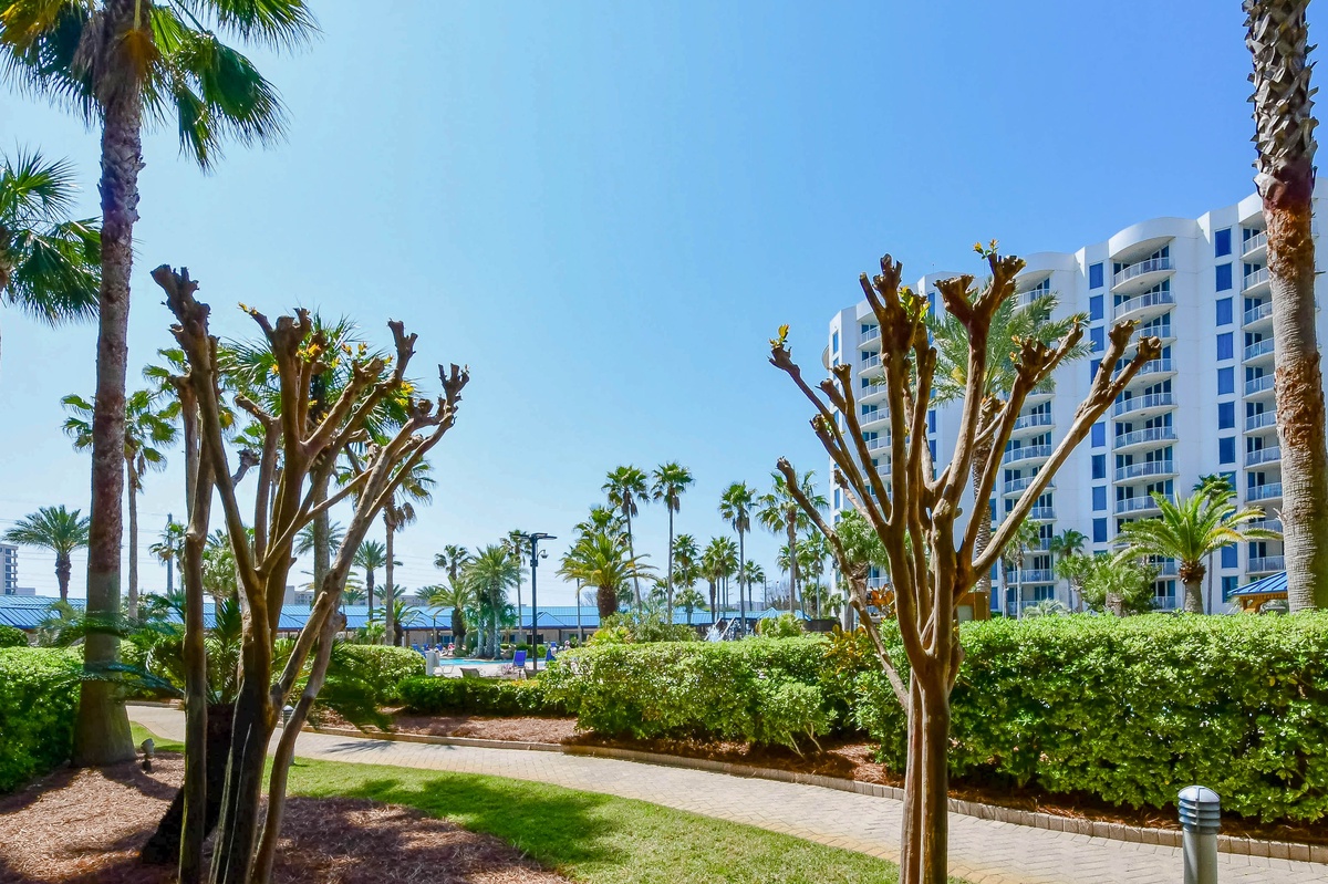 The Palms of Destin 1111 - Patio View