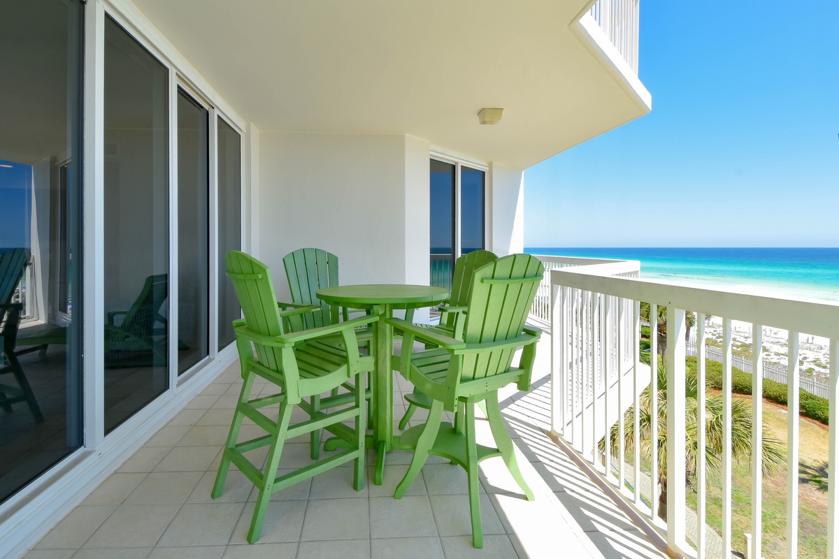 Silver Beach Tower West 406 - Balcony Seating