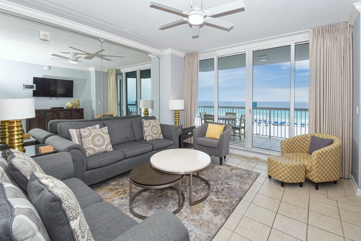 Silver Beach Towers W402
