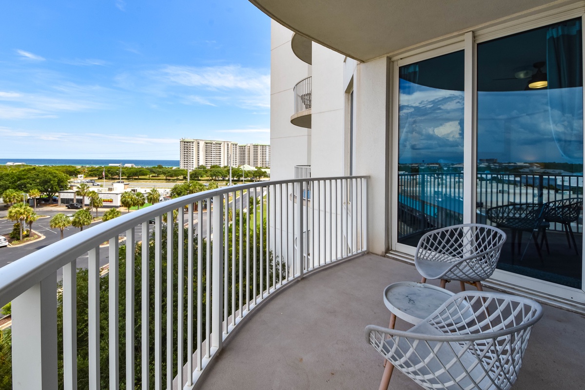 The Palms of Destin 1612 - Balcony Seating