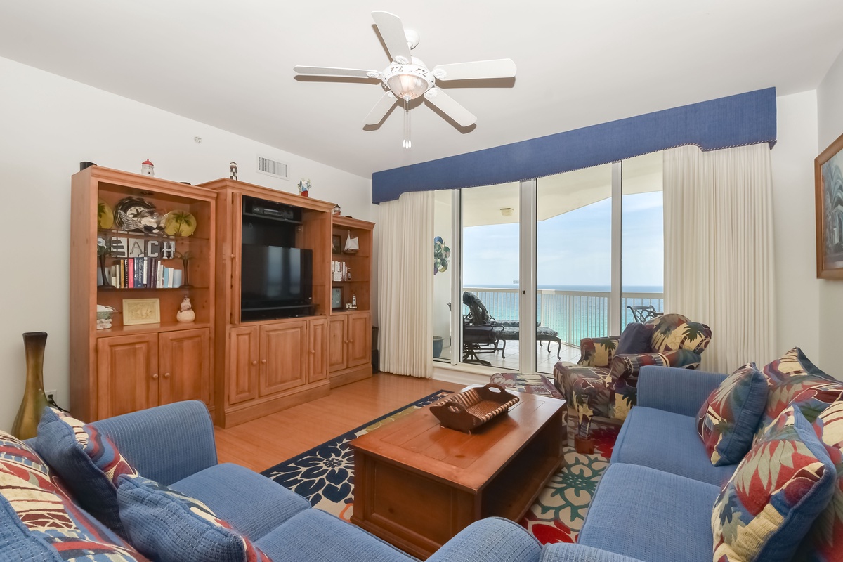 Silver Beach Towers E1206