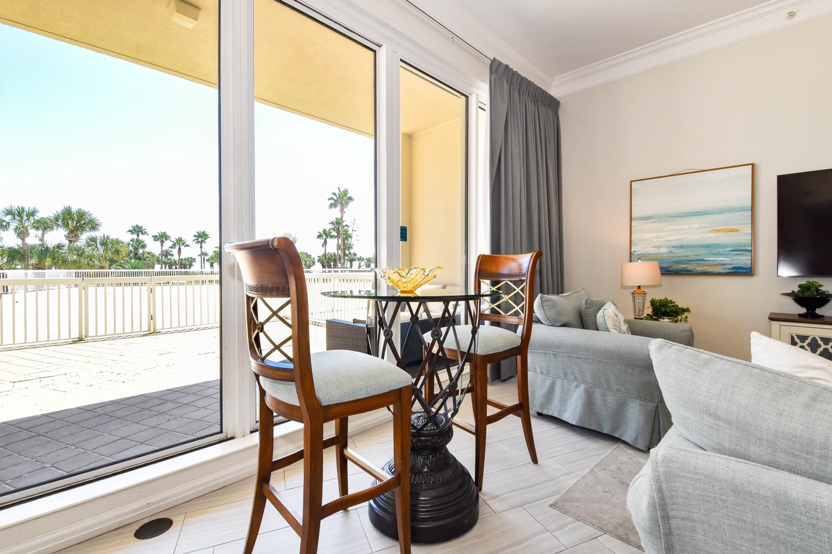 Silver Shells St. Maarten 201 - Bistro Table